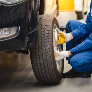 SERVICIO DE MONTAJE DE LLANTAS Y RINES